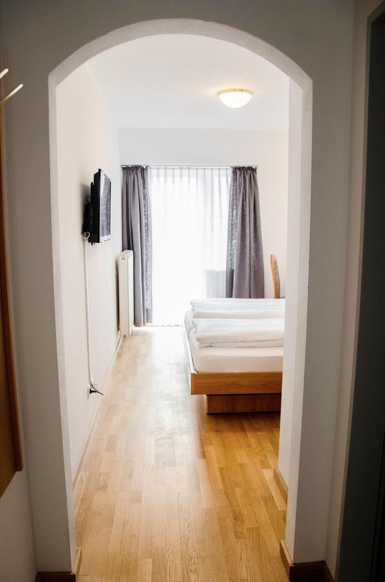 Hotel Blaue Traube Schongau Exterior photo